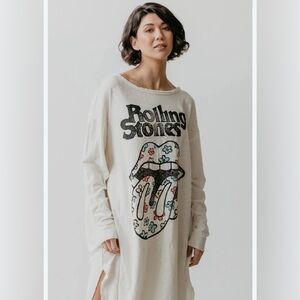 NWT People of Leisure Beige Rolling Stones T-Shirt Dress XS